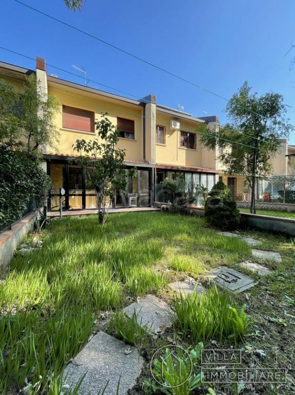 casa indipendente in affitto a Forlì in zona Cà Ossi