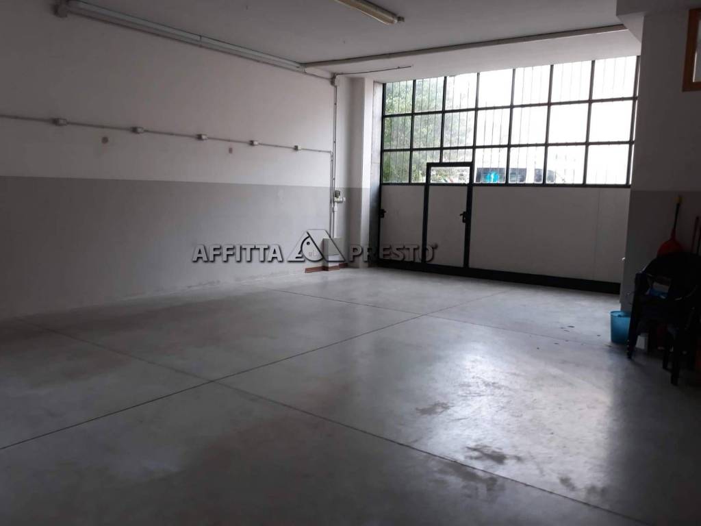 negozio in affitto a Forlì