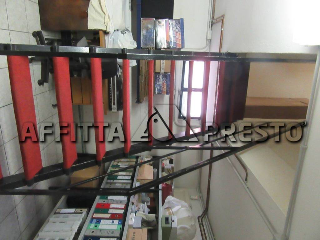 negozio in affitto a Forlì in zona Ronco