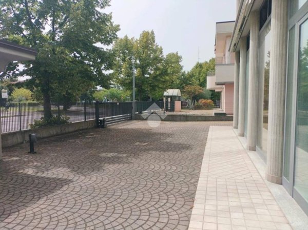 ufficio in affitto a Forlì in zona Ospedaletto