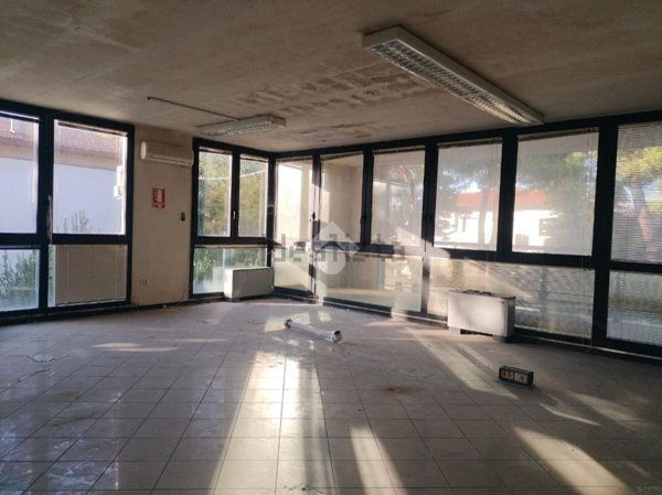 ufficio in affitto a Forlì in zona Ronco