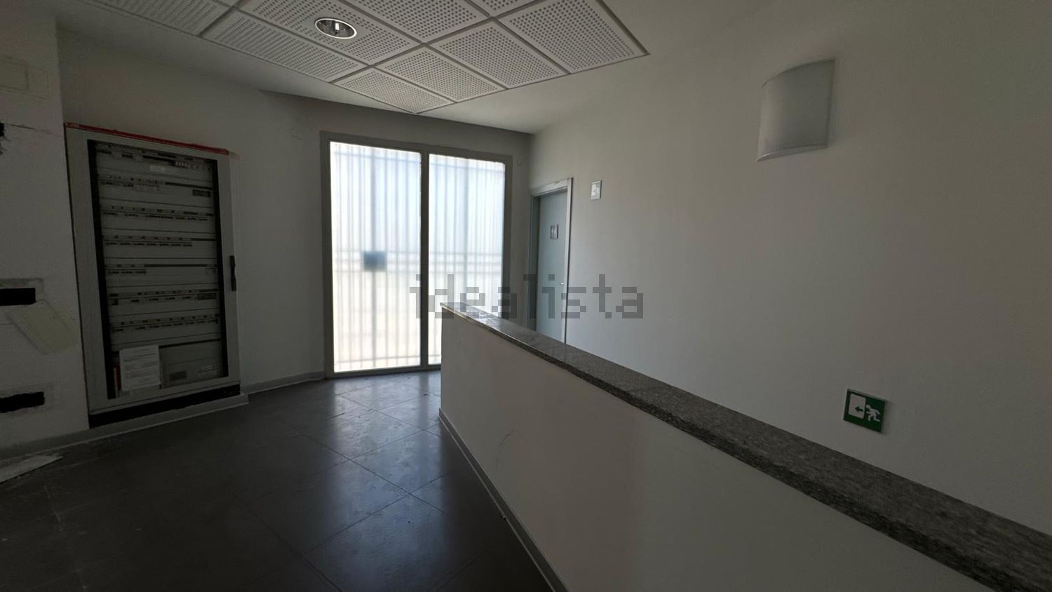locale commerciale in affitto a Forlì in zona Campo di Marte / Benefattori