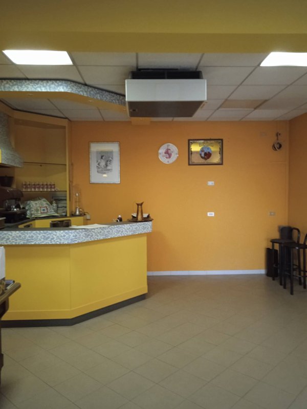 negozio in affitto a Gambettola