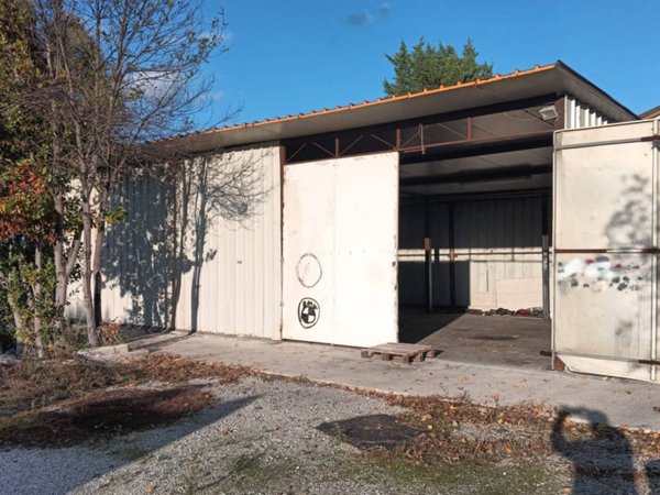 locale commerciale in affitto a Gambettola