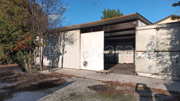 locale commerciale in affitto a Gambettola