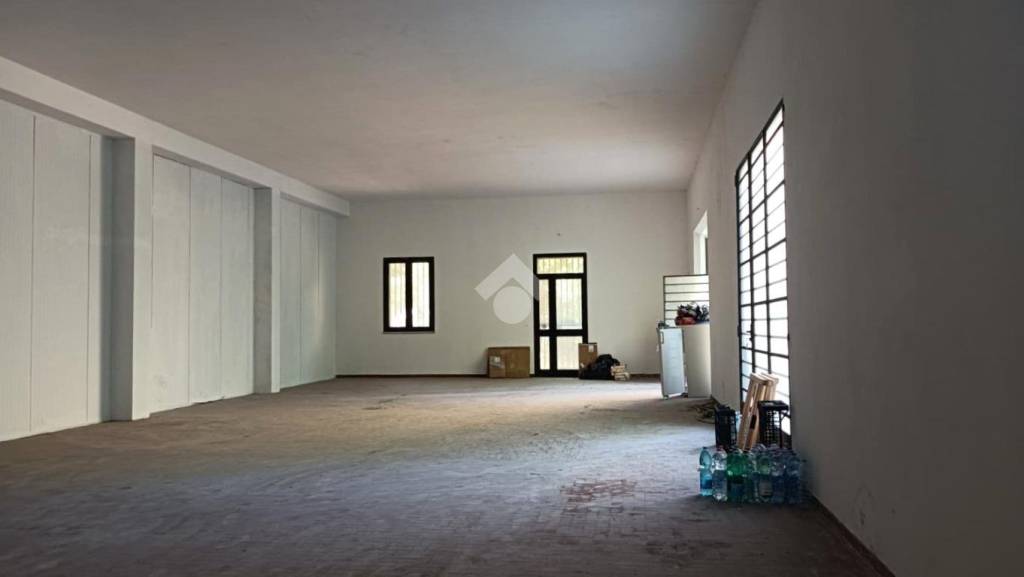 locale commerciale in affitto a Longiano
