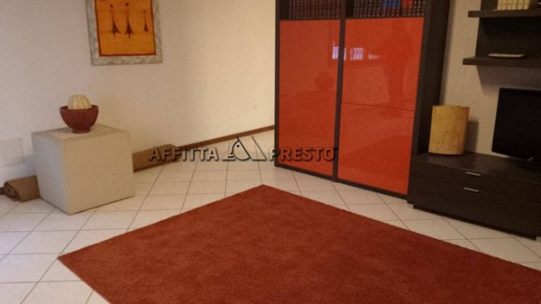 negozio in affitto a Meldola