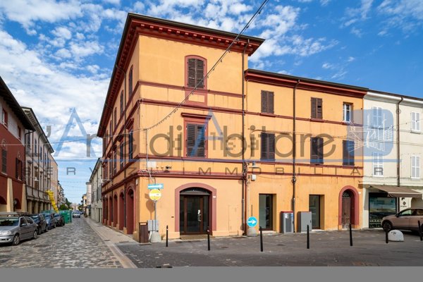 locale commerciale in affitto a Savignano sul Rubicone