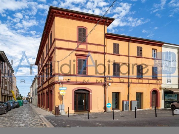 negozio in affitto a Savignano sul Rubicone