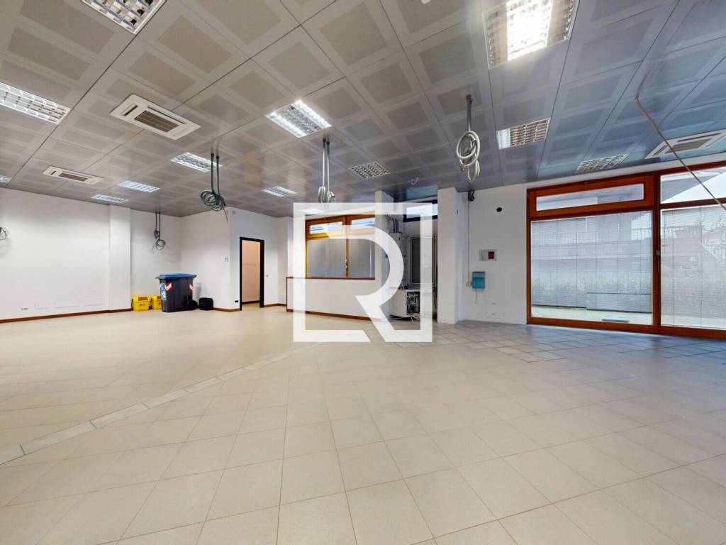 negozio in affitto a Savignano sul Rubicone