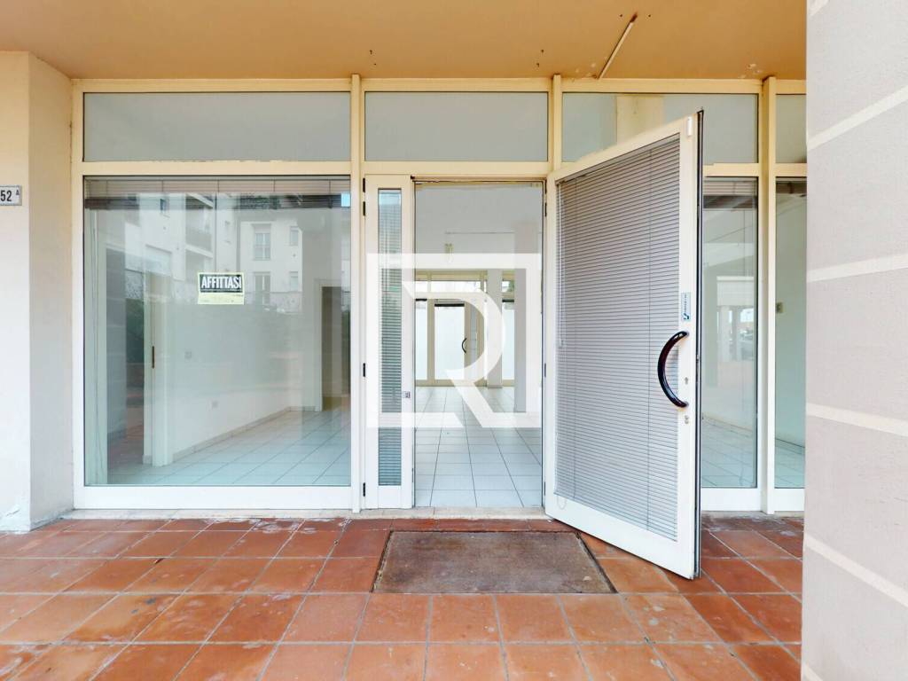 negozio in affitto a Savignano sul Rubicone