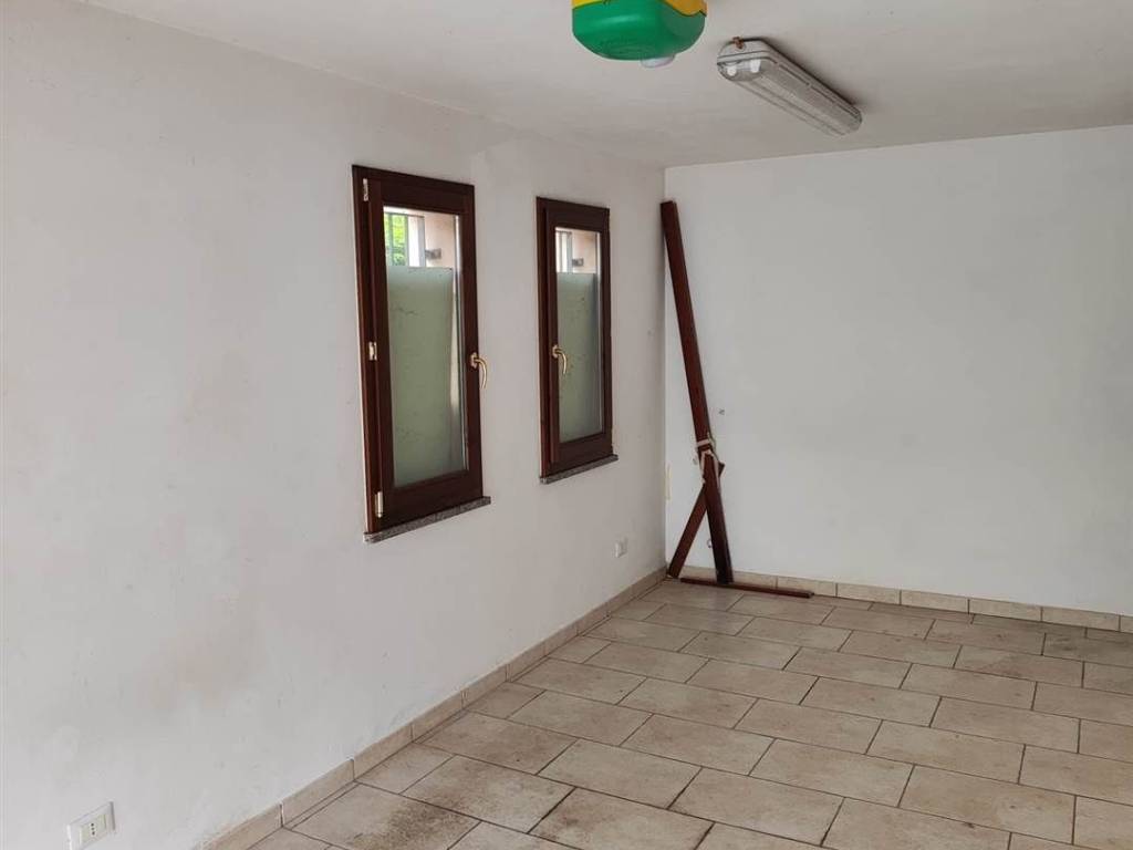 locale commerciale in affitto a Savignano sul Rubicone