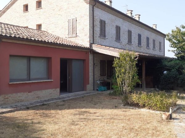 casa indipendente in affitto a Fano in zona Caminate