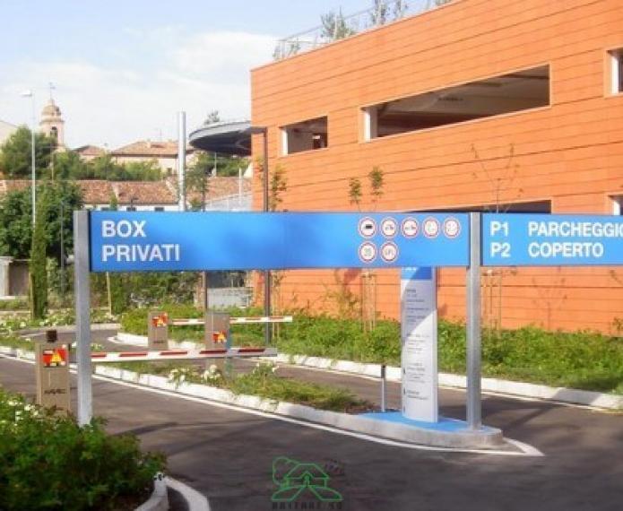 negozio in affitto a Fano