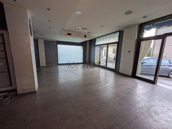 locale commerciale in affitto a Fano in zona Bellocchi