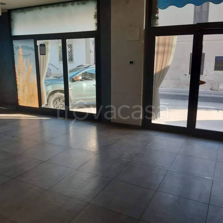 negozio in affitto a Fano in zona Bellocchi