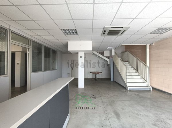 capannone in affitto a Fano in zona Torrette