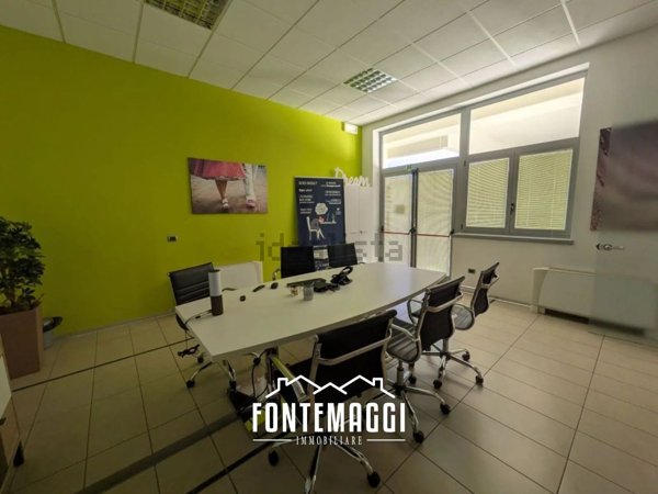 ufficio in affitto a Fano in zona Bellocchi