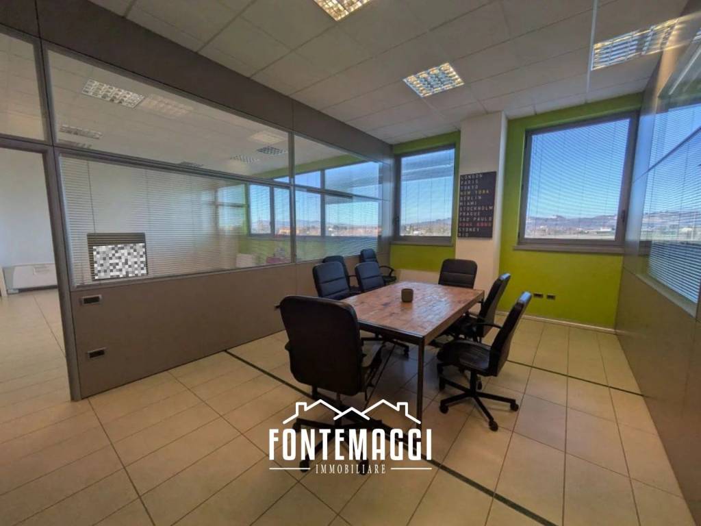 ufficio in affitto a Fano in zona Bellocchi