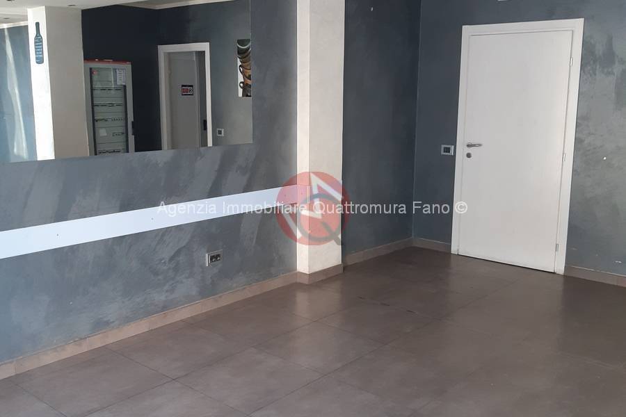 negozio in affitto a Fano in zona Bellocchi
