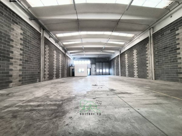 locale commerciale in affitto a Fano in zona Torrette