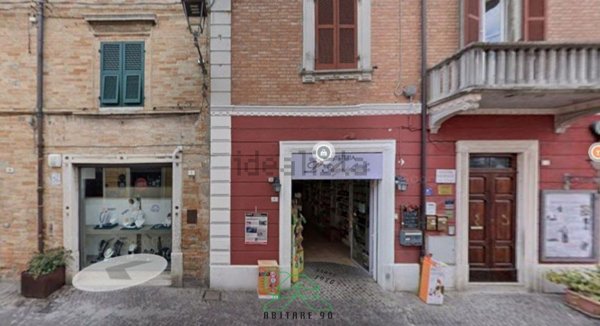 negozio in affitto a Fano