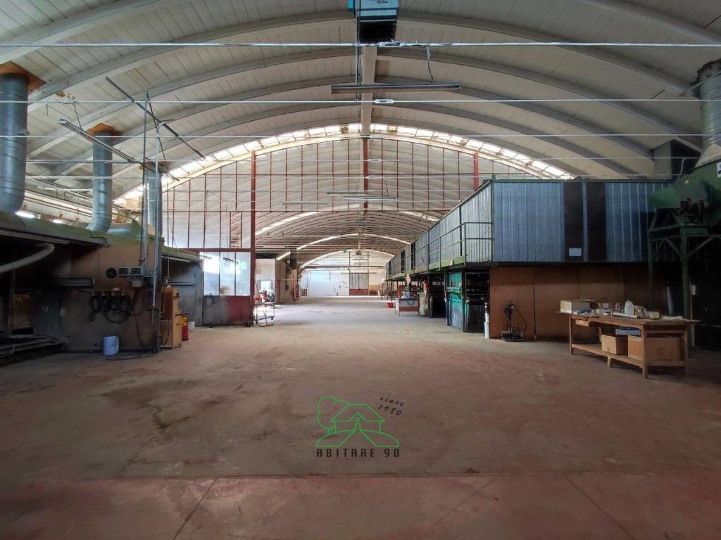 locale commerciale in affitto a Fano in zona Rosciano