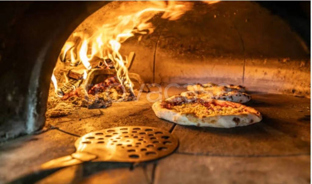 negozio in affitto a Fano