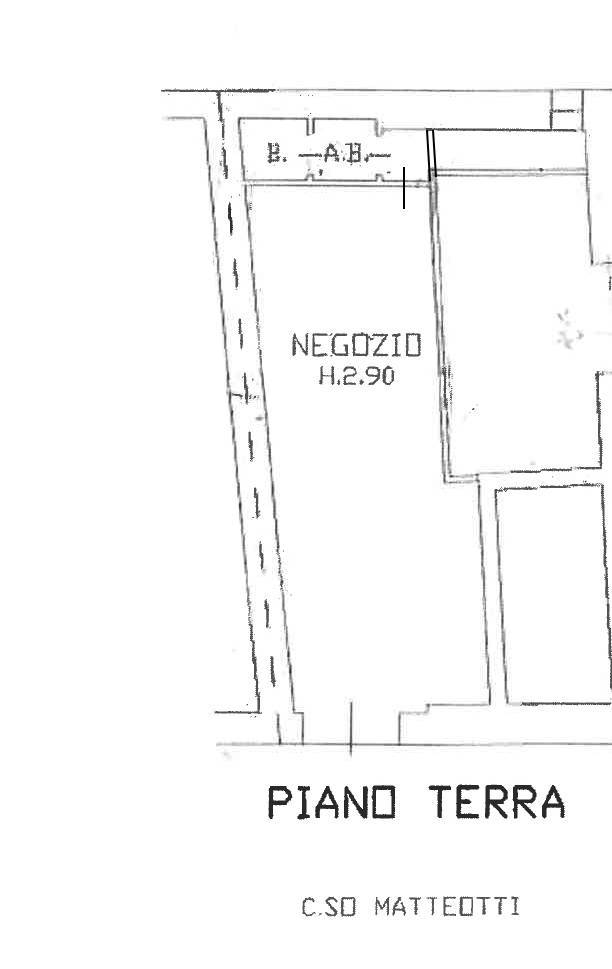 locale commerciale in affitto a Fano