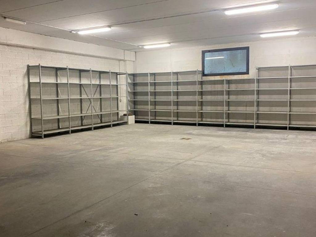 locale commerciale in affitto a Fano in zona Torrette