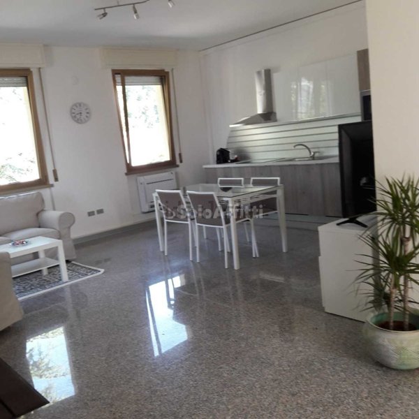 appartamento in affitto a Fano in zona Rosciano