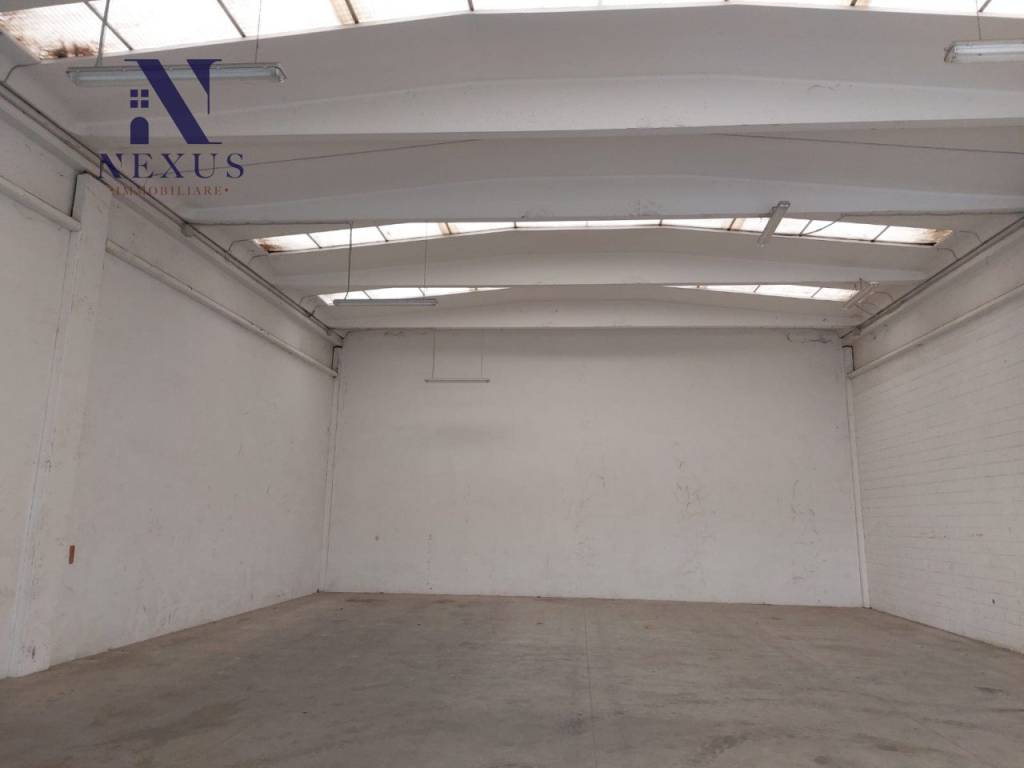 locale commerciale in affitto a Fano in zona Torrette