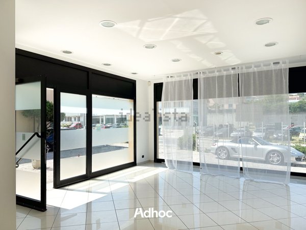 locale commerciale in affitto a Fano