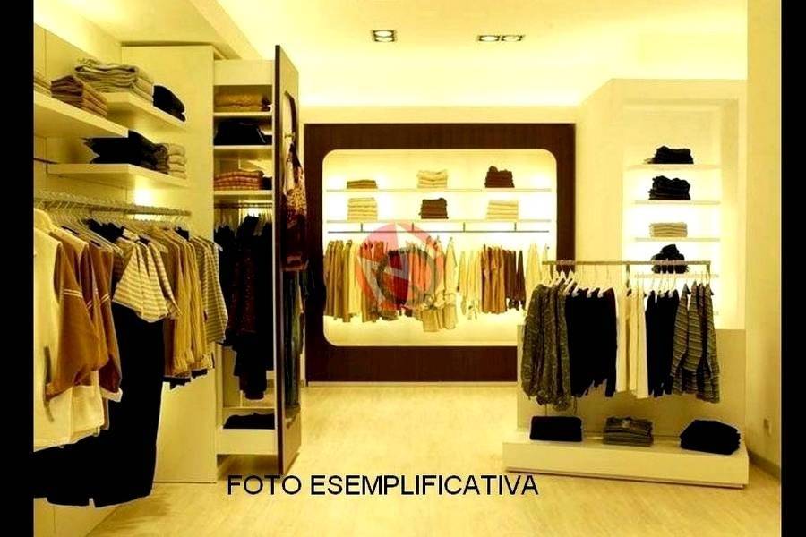 negozio in affitto a Fano