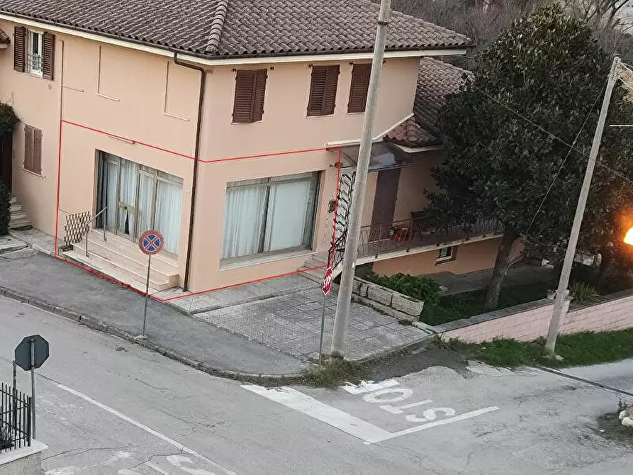 locale commerciale in affitto a Fossombrone