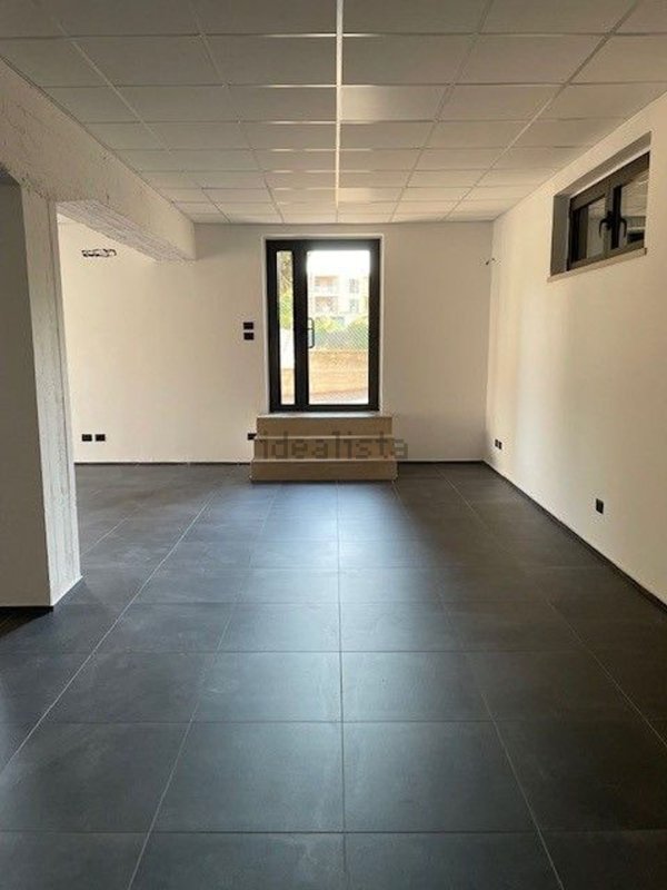 locale commerciale in affitto a Fossombrone