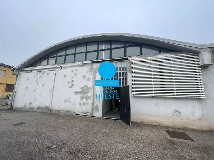 locale commerciale in affitto a Pesaro