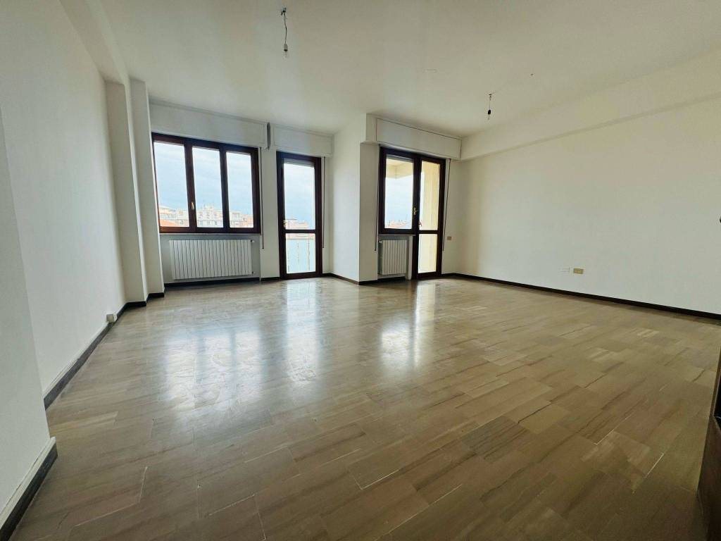 appartamento in affitto a Pesaro in zona Mare