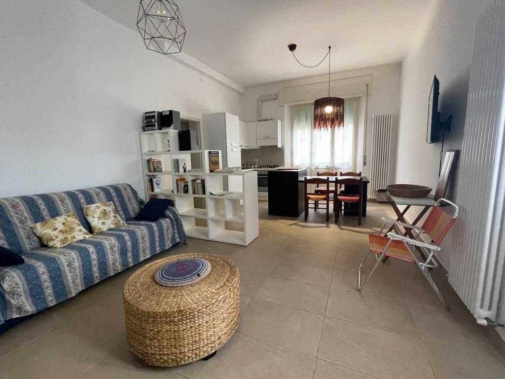 appartamento in affitto a Pesaro in zona Mare