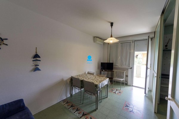 negozio in affitto a Pesaro in zona Mare