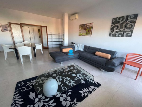 negozio in affitto a Pesaro in zona Mare