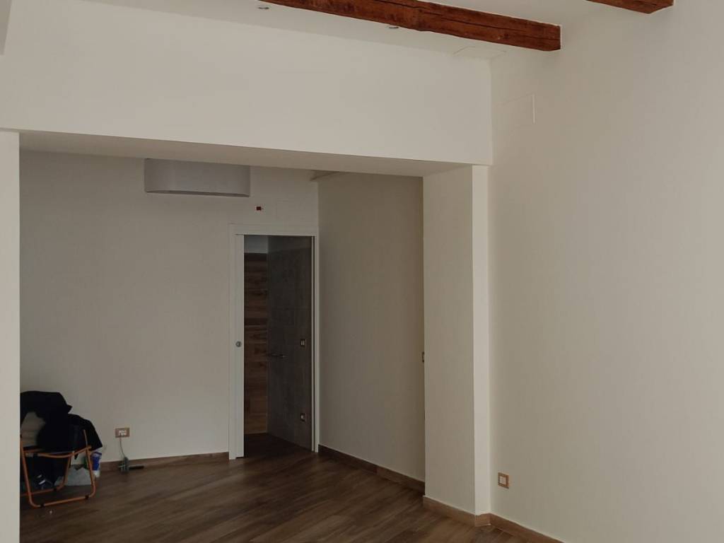 negozio in affitto a Pesaro
