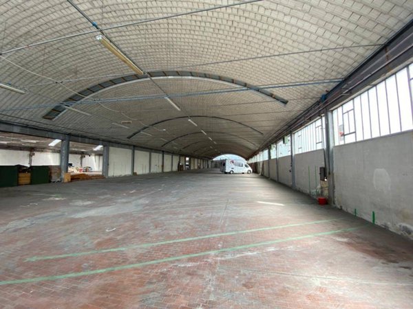 locale commerciale in affitto a Pesaro in zona Santa Veneranda