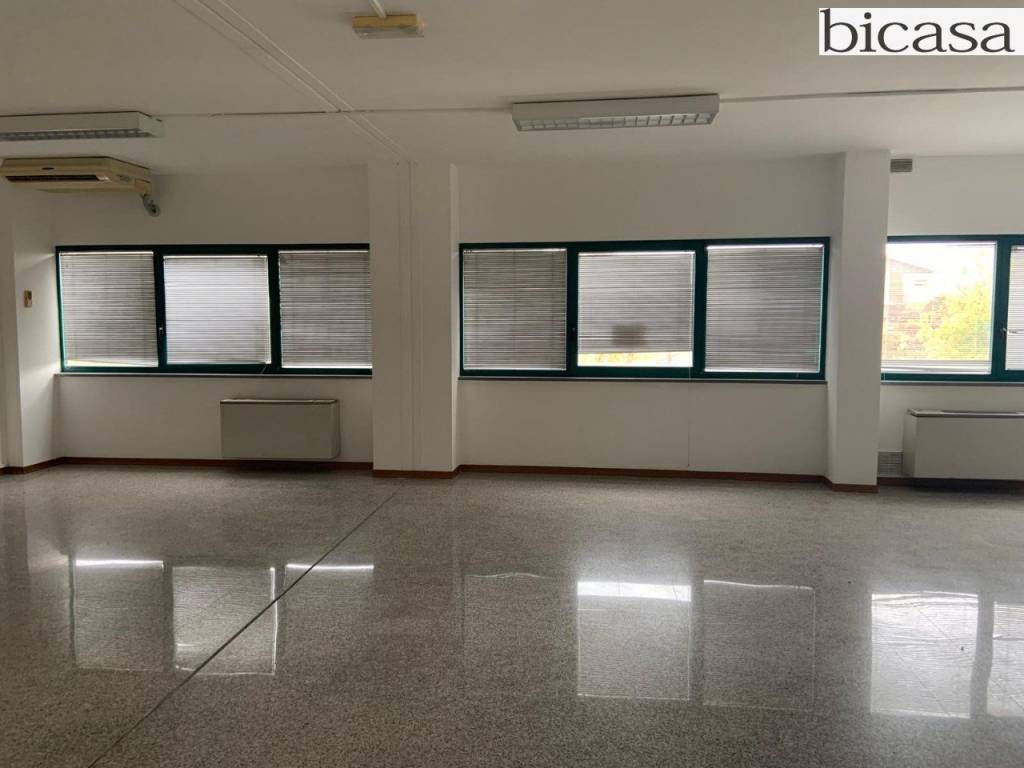 appartamento in affitto a Pesaro in zona Tre Ponti