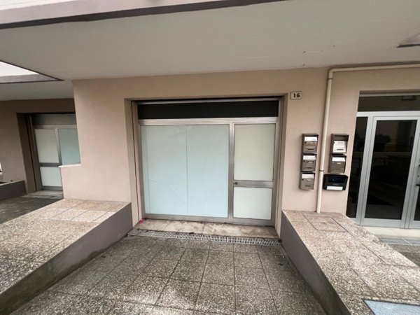ufficio in affitto a Pesaro in zona Pantano