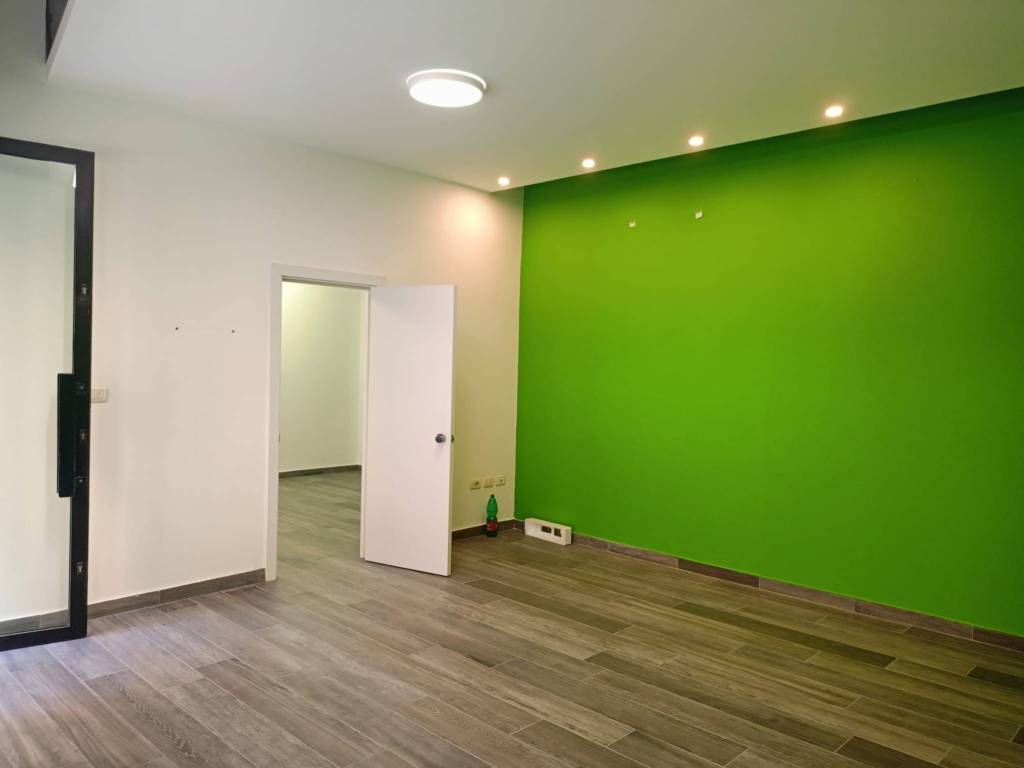 negozio in affitto a Pesaro