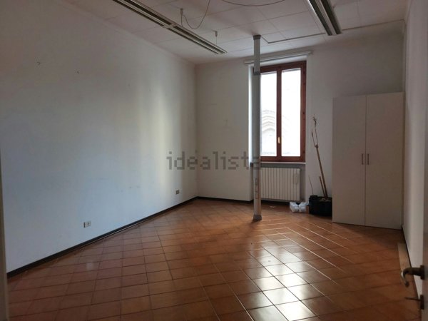 ufficio in affitto a Pesaro in zona Centro Città