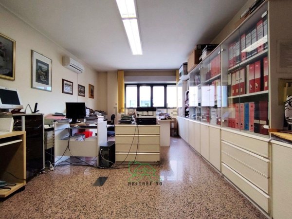 ufficio in affitto a Pesaro in zona Centro Città
