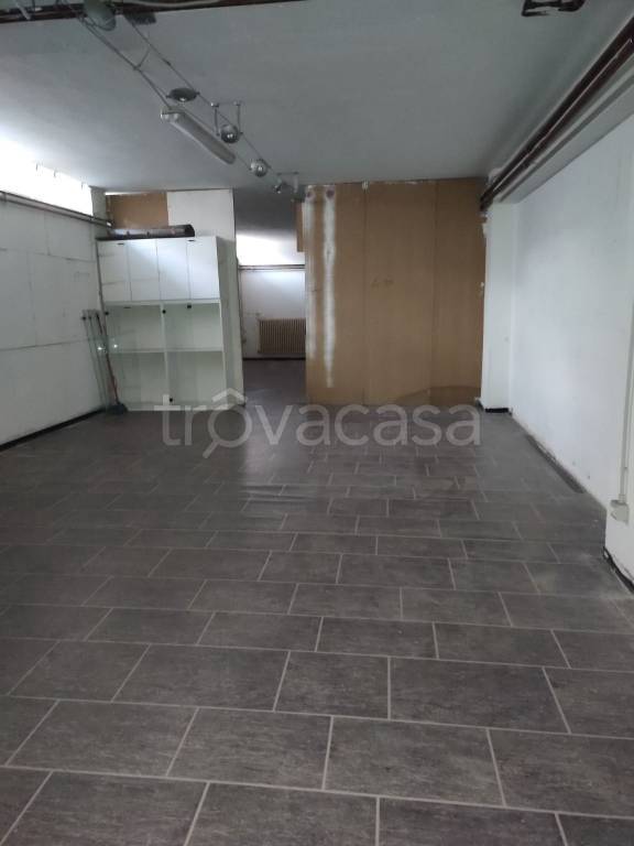 locale commerciale in affitto a Pesaro