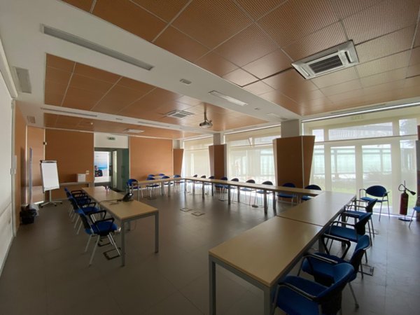 negozio in affitto a Pesaro